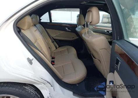 2013 Mercedes-Benz E 350 4Matic из США, поврежденный, VIN WDDHF8JB0DA673635